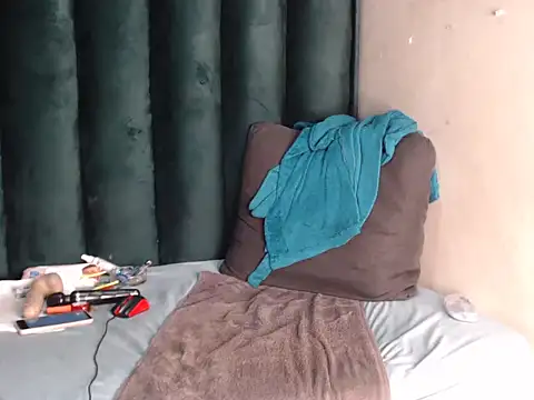 Sexyduck-Zodan online show from September 13, 9:45 pm