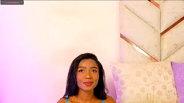 AlanaDoll online show from June 13, 9:45 pm