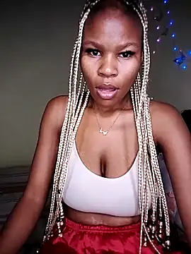 Seductive Yellow Titties online show from February 5, 4:32 pm