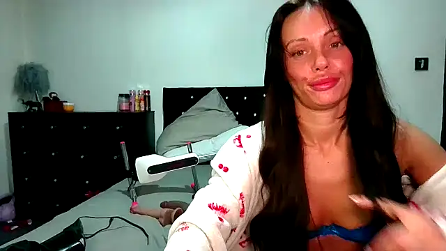 OliviaRyan22 online show from April 8, 4:58 am