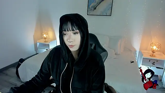 Snapshot of Noahcryptic chatting on October 29, 6:18 am Noahcryptic online show from October 29, 6:18 am