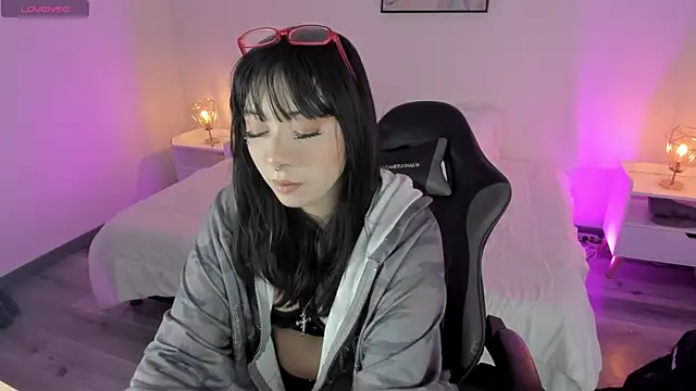 Snapshot of Noahcryptic chatting on September 12, 4:57 am Noahcryptic online show from September 12, 4:57 am