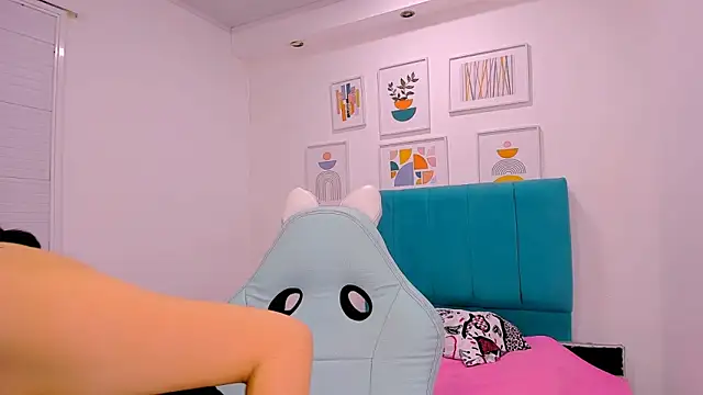 milk candy18 online show from December 5, 10:49 am