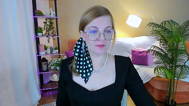 YourUniverser online show from October 8, 4:17 am