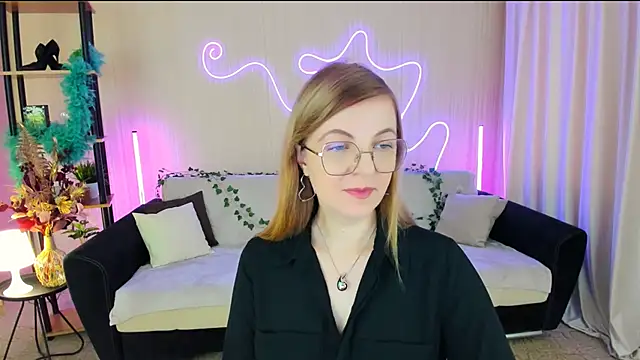 YourUniverser online show from November 14, 9:31 am