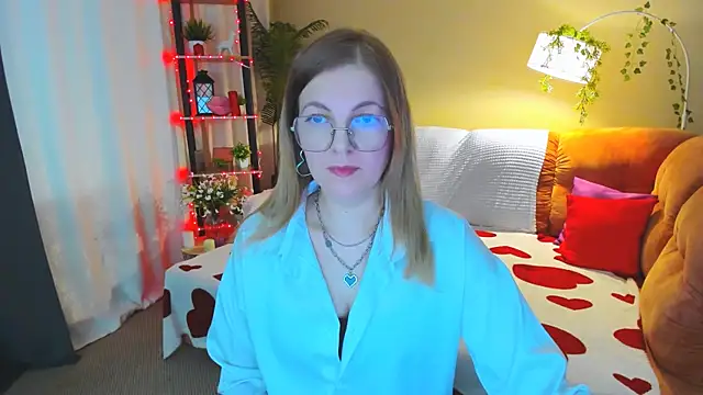 YourUniverser online show from April 8, 9:44 am