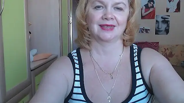 LilyHotlens online show from October 1, 8:19 am