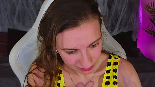 kaleriyaa  online show from October 25, 5:04 am