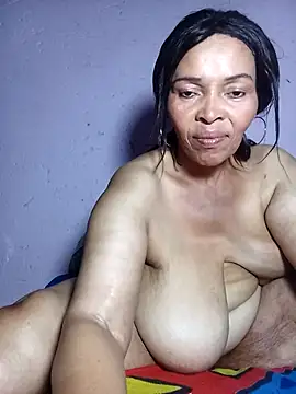 yummyhottie-clit online show from September 20, 8:07 pm