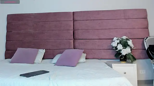 KellyRooss online show from November 4, 7:52 pm