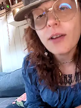 marijacucu online show from July 4, 8:32 am
