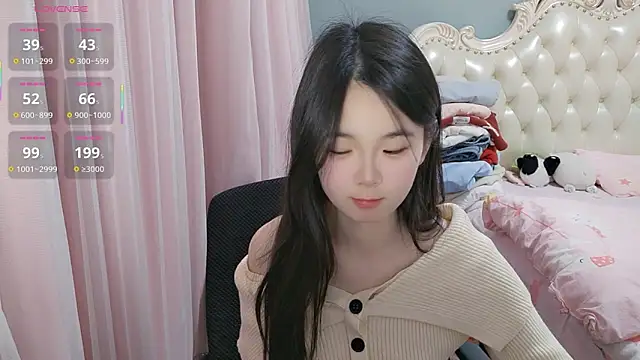 Cand0 online show from February 11, 3:24 pm
