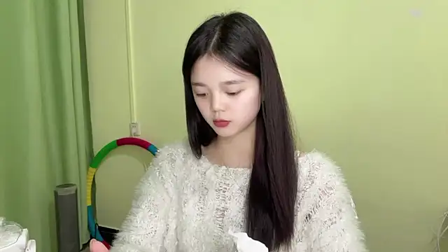 Nicole-13 online show from December 19, 1:36 pm