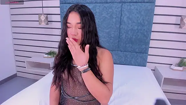 EmilyZahar online show from September 19, 11:53 am