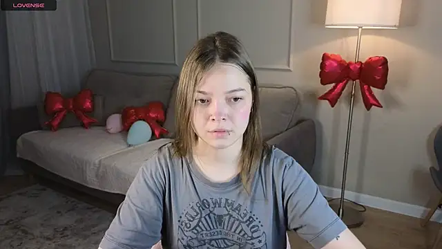 patriciapink online show from March 15, 2:24 am