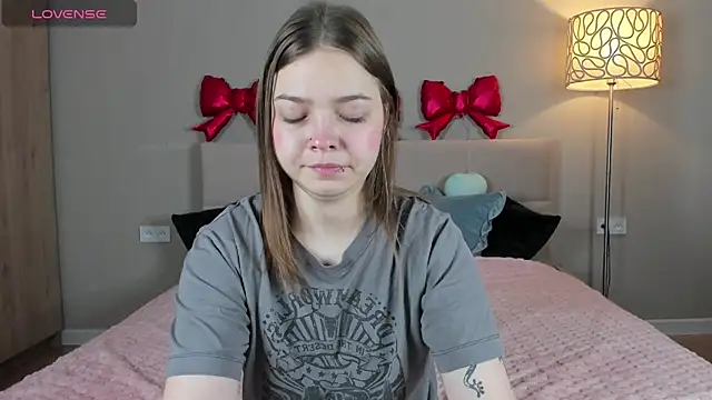 patriciapink online show from March 4, 5:36 am