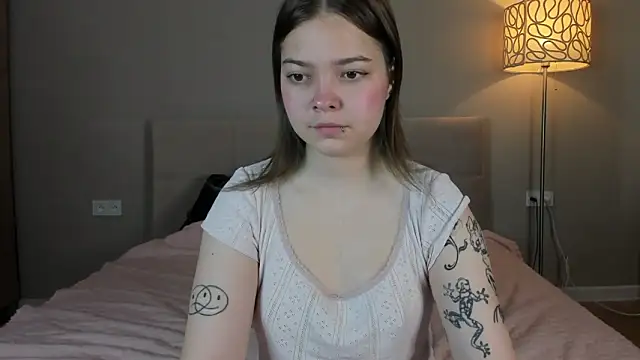 patriciapink online show from May 29, 9:18 am