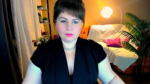 CrystaalStaar online show from November 22, 6:43 pm