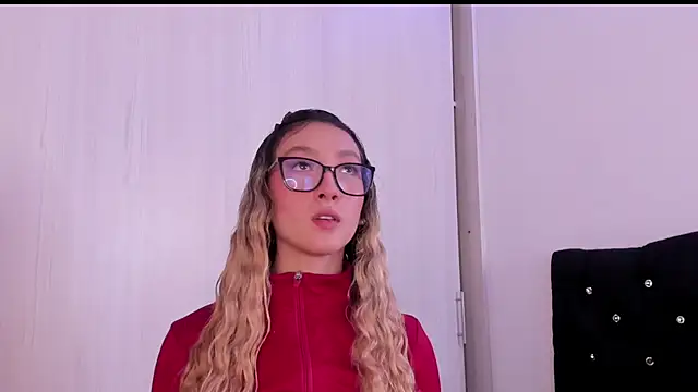 LauMiller online show from October 27, 11:10 pm