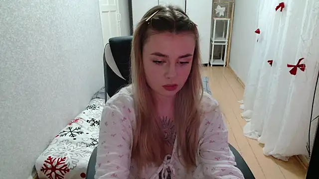 AngelicaHollywood online show from December 14, 9:53 pm