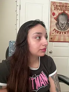 CharmingMaddie online show from March 22, 4:13 pm