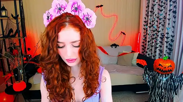 ChristinaConteeree online show from October 27, 7:19 pm