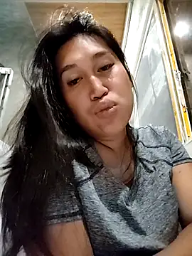 Snapshot of Romantic_Sabrina chatting on October 22, 5:51 pm Romantic Sabrina online show from October 22, 5:51 pm