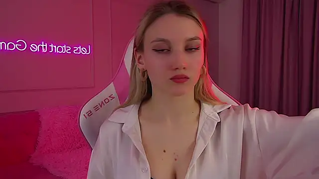 StacyEvances online show from February 21, 6:30 pm