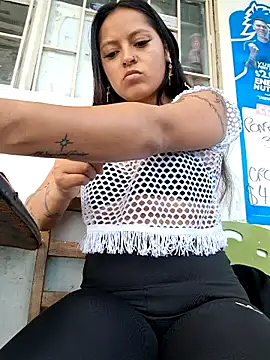 LunaHot 777 online show from December 3, 6:32 pm