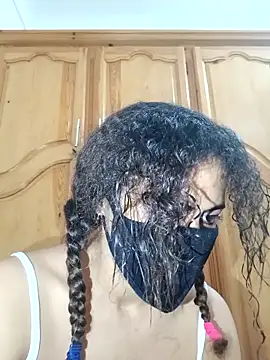 ghadiraa online show from March 2, 12:54 am