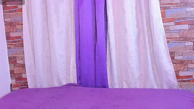 Brandy brown  online show from April 15, 1:28 am