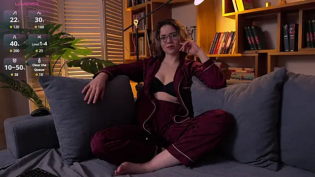 Sunny Teaze online show from February 6, 7:23 am