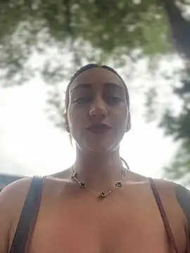 Ninabigtitied online show from February 17, 9:36 pm