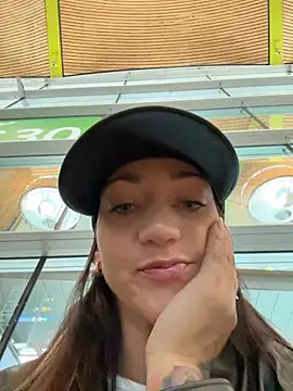 Ninabigtitied online show from February 5, 1:58 pm