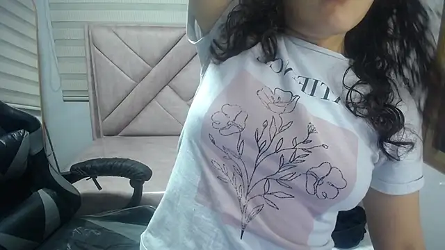 Velvet Moon V online show from September 30, 1:17 pm