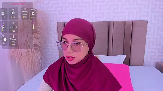 naishaa  online show from March 21, 6:24 pm