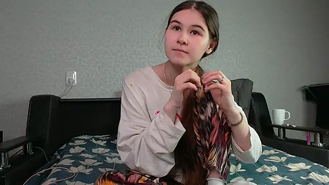 litle owl online show from June 1, 10:54 pm