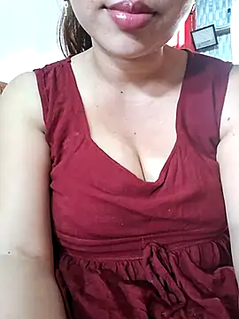 babyjunee12 online show from February 4, 6:38 am