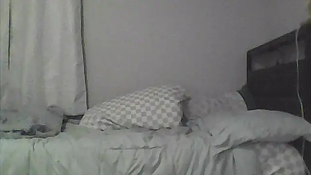 sarahkat86 online show from March 23, 12:17 am