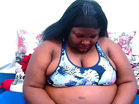 Snapshot of ChubbyBoobsxxx chatting on October 23, 6:52 am ChubbyBoobsxxx online show from October 23, 6:52 am