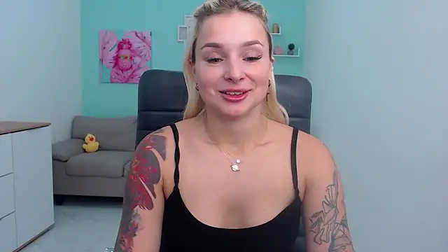 LilFleurish online show from October 6, 6:52 am