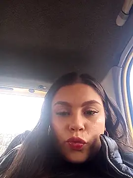 Laia  hadid online show from September 26, 5:10 pm