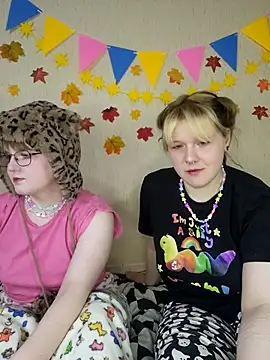 Snapshot of xrixsyx_and_ricky chatting on October 16, 3:03 pm xrixsyx and ricky online show from October 16, 3:03 pm