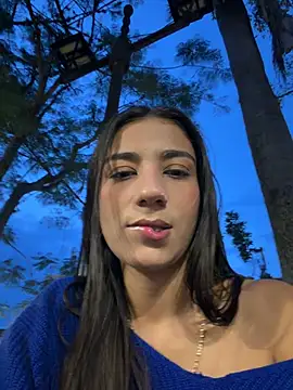 -juicy  online show from January 31, 11:14 pm