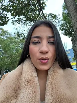 -juicy  online show from February 16, 10:53 pm