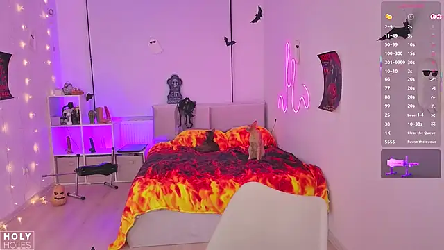 bananasgirl online show from October 31, 5:28 pm