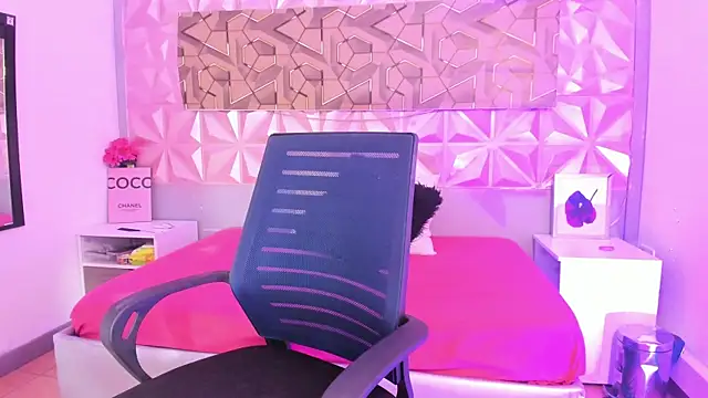 Scarlet fx online show from October 7, 6:34 pm