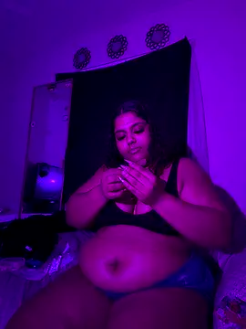 1n0nlythroat online show from September 23, 6:00 am