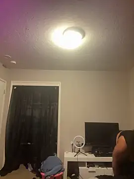 1n0nlythroat online show from October 11, 5:01 am