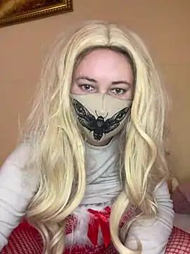 ShyPampBlondie online show from April 26, 12:36 pm